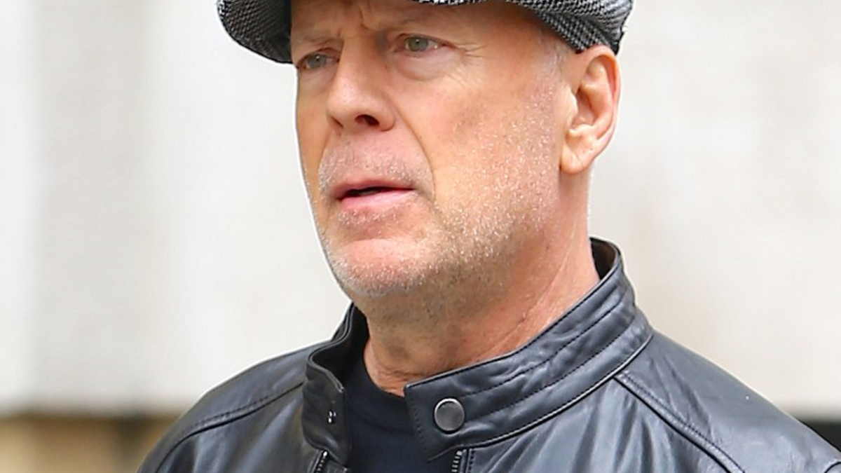 Bruce Willis jest w gorszym stanie. Na co choruje? Jak się czuje? Bruce Willis jest w gorszym stanie. Na co choruje? Jak się czuje?
